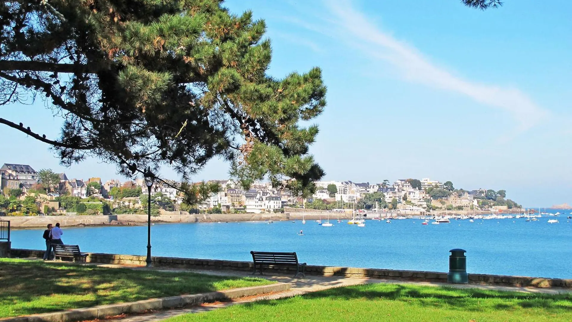 Studio Le Parc De La Ronceray 6 By Interhome Dinard 0*,  Francia